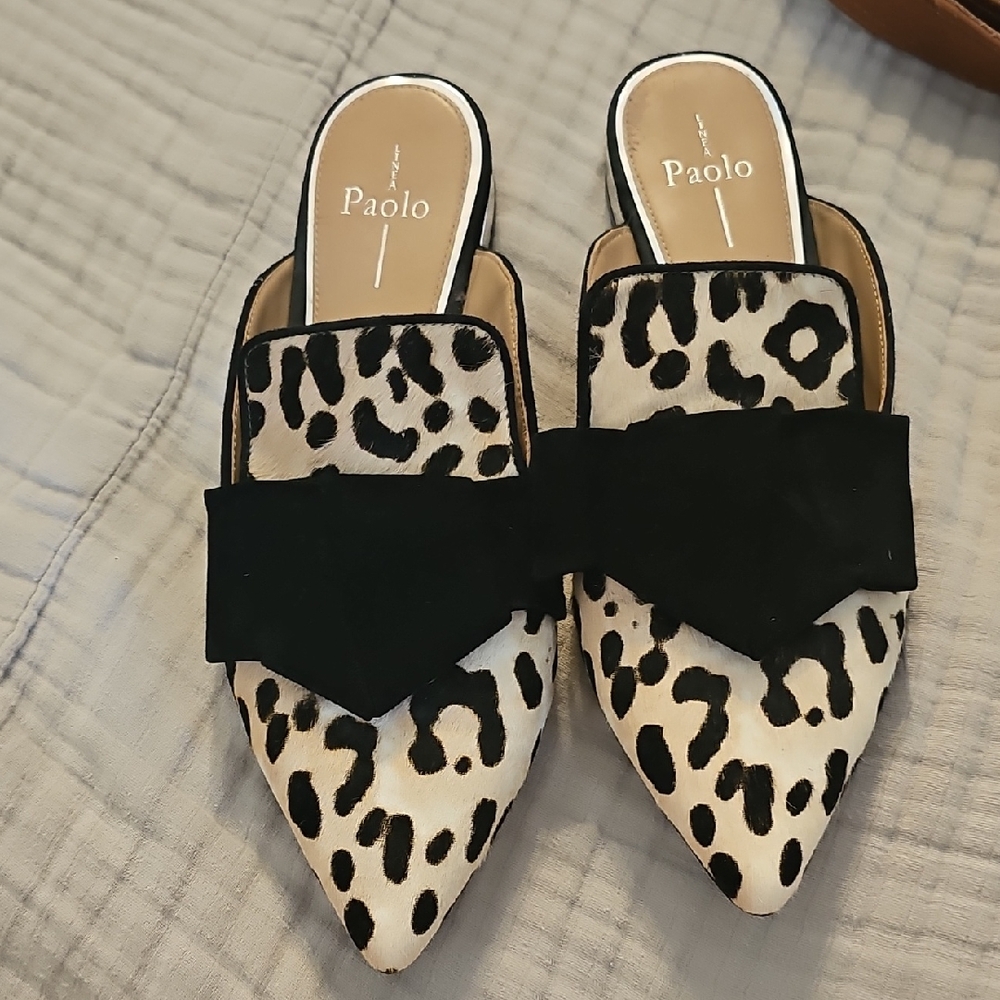 Paolo Women's Black and Cream Animal Print Mules